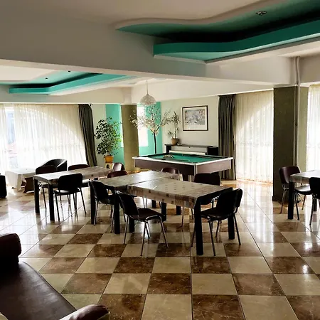 Complex Meridian Ostello *