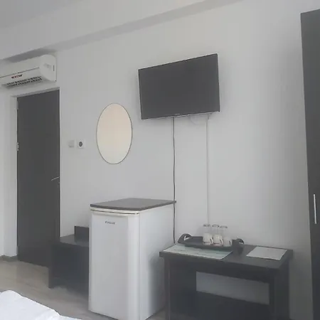 Complex Meridian Ostello *