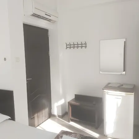 Complex Meridian Ostello *