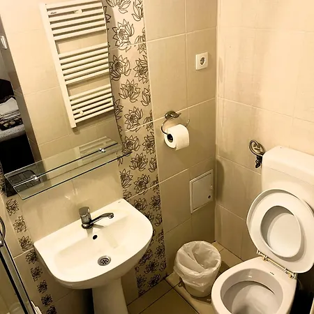 Complex Meridian Hostel